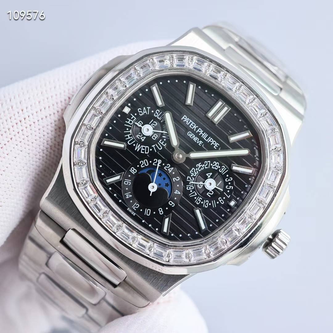 파텍필립 노틸러스 퍼페츄얼 캘린더 바게뜨 다이아 블랙 컬러 시계 워치